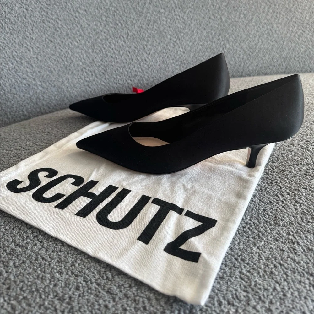 SCHUTZ Black Pointed Toe Kitten Heel Pump